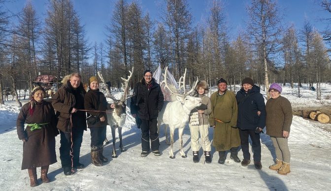 Arju suomalaiset vierailemassa