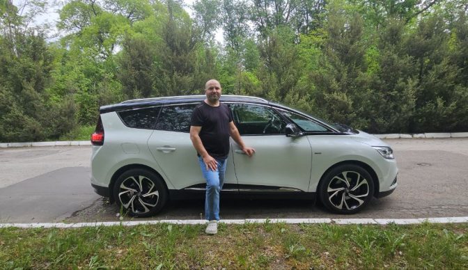 Anatoli ja auto
